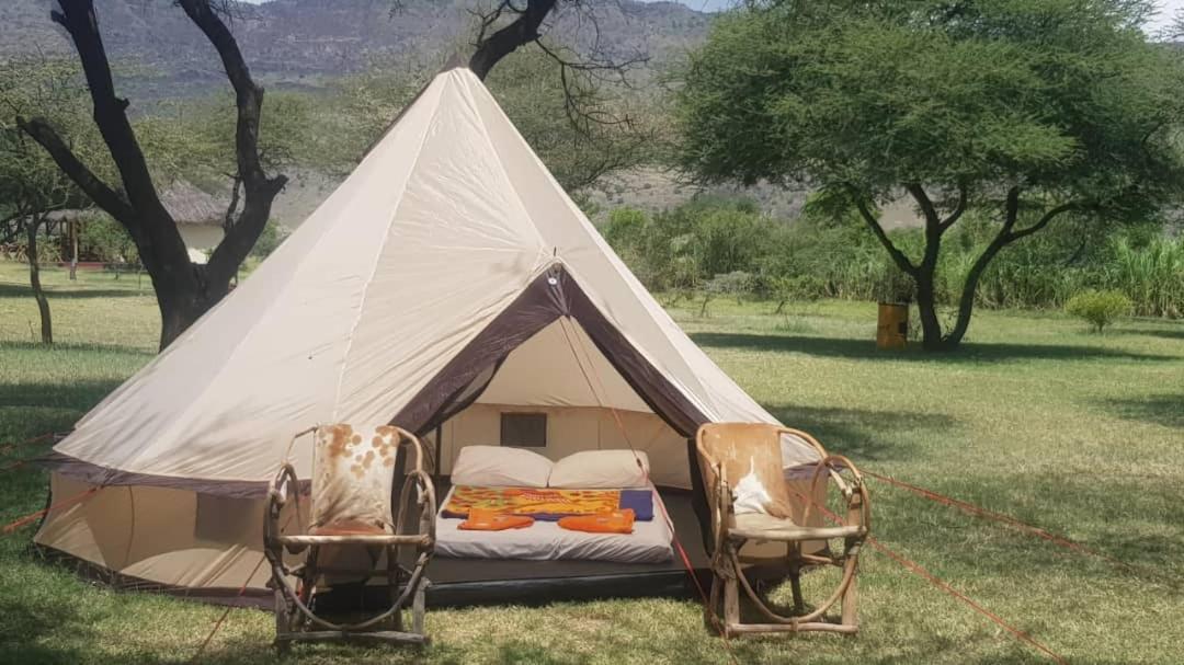 Lake Natron Maasai Giraffe Eco Lodge And Camping Mtowabaga المظهر الخارجي الصورة