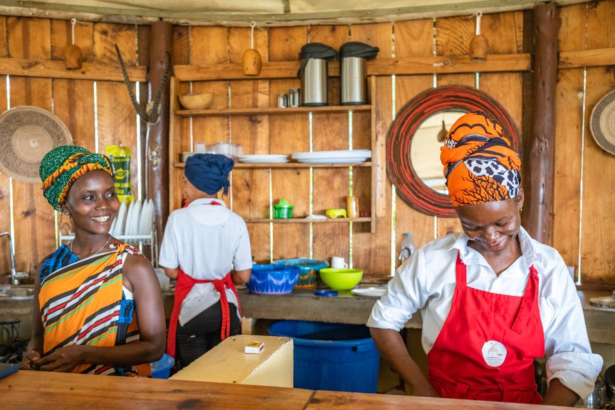 Lake Natron Maasai Giraffe Eco Lodge And Camping Mtowabaga المظهر الخارجي الصورة