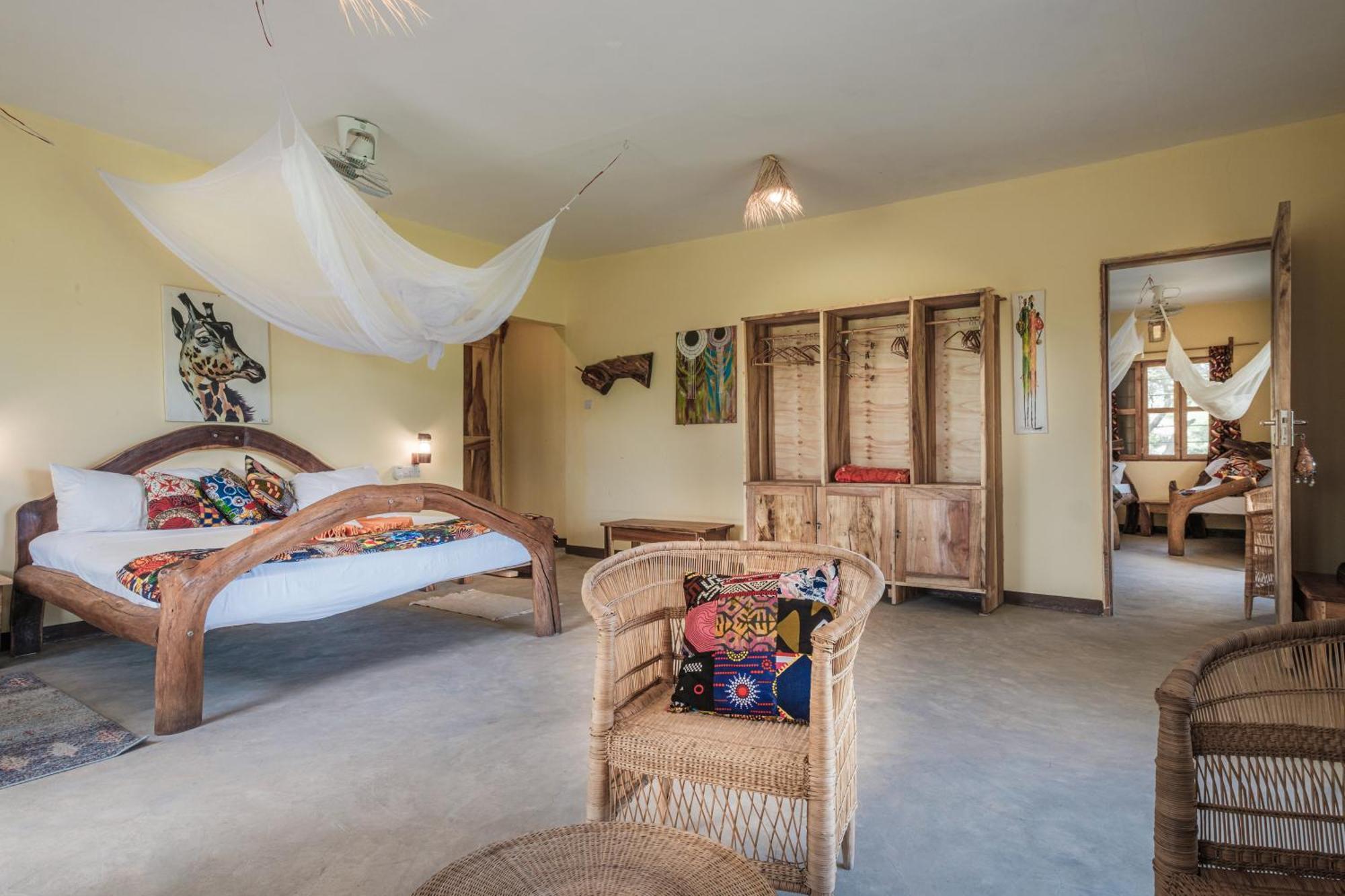 Lake Natron Maasai Giraffe Eco Lodge And Camping Mtowabaga المظهر الخارجي الصورة